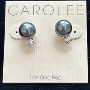 Vintage Carolee 14kt gold post blue faux pearl earrings with crystal accent